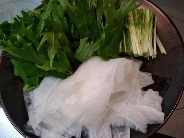 夕食は豚しゃぶで