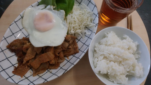 朝から生姜焼き定食