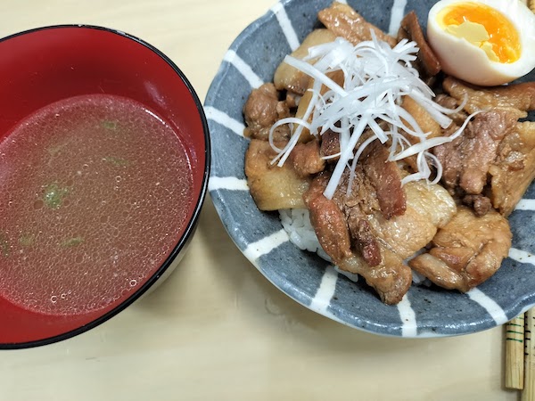 豚バラ肉の豚丼